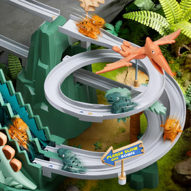 YOULEBITOYS modular track layout encourages creative construction and planning.