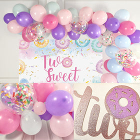 YSHMFEUX giant donut foil balloon makes a bold statement.