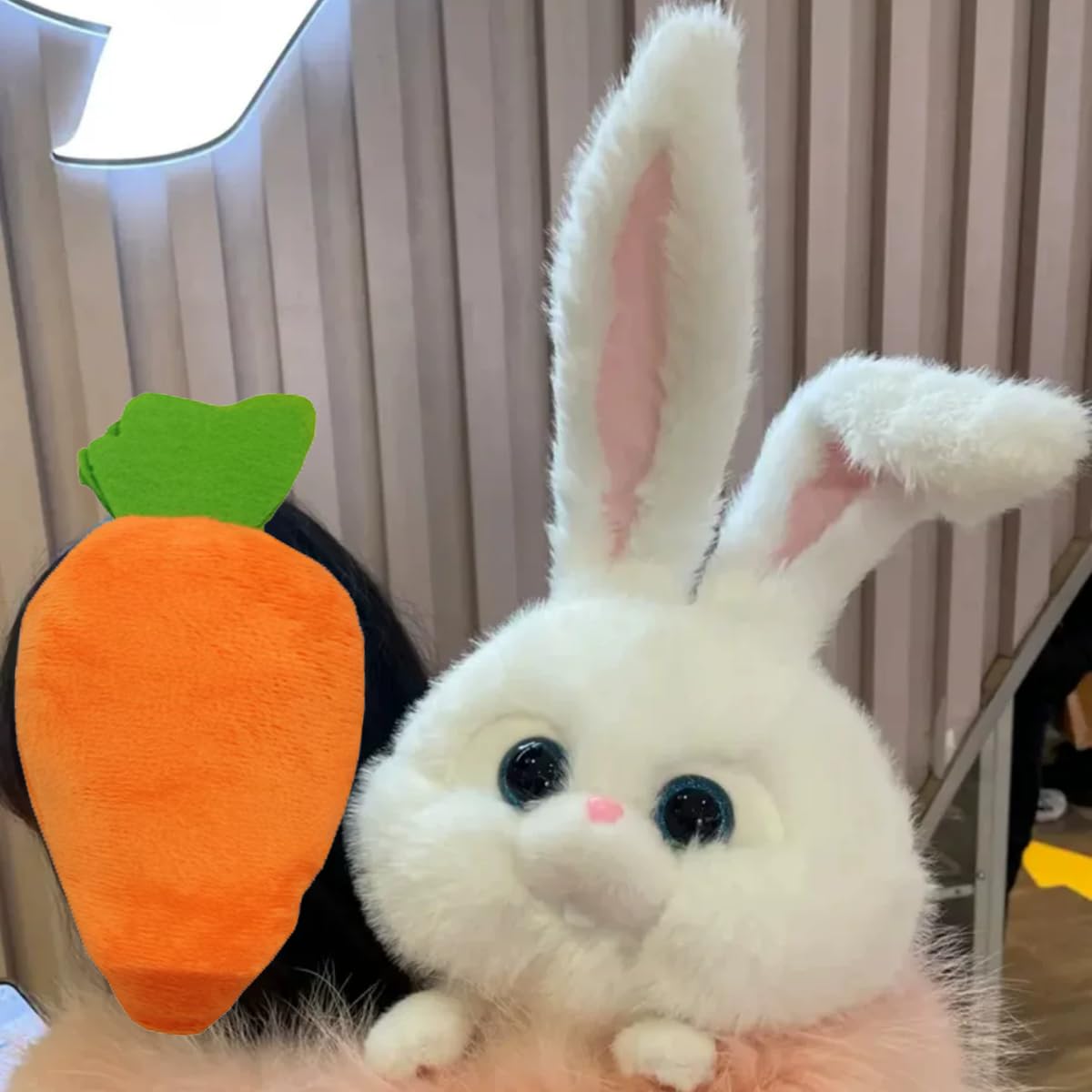 Yuanpulalala Snowball Rabbit Boss plush material details emphasize soft silk floss feel