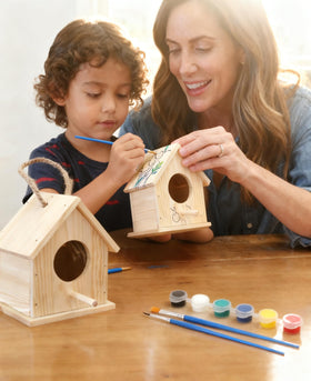 YUEYARIT coconut trees accessories add natural charm to the kit.