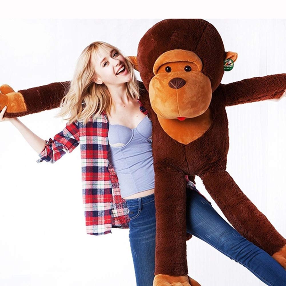 YunNasi giant monkey pillow use supports relaxed lounging.