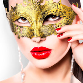 Yunsailing gold masquerade mask style 7 pairs with costumes for versatile looks.