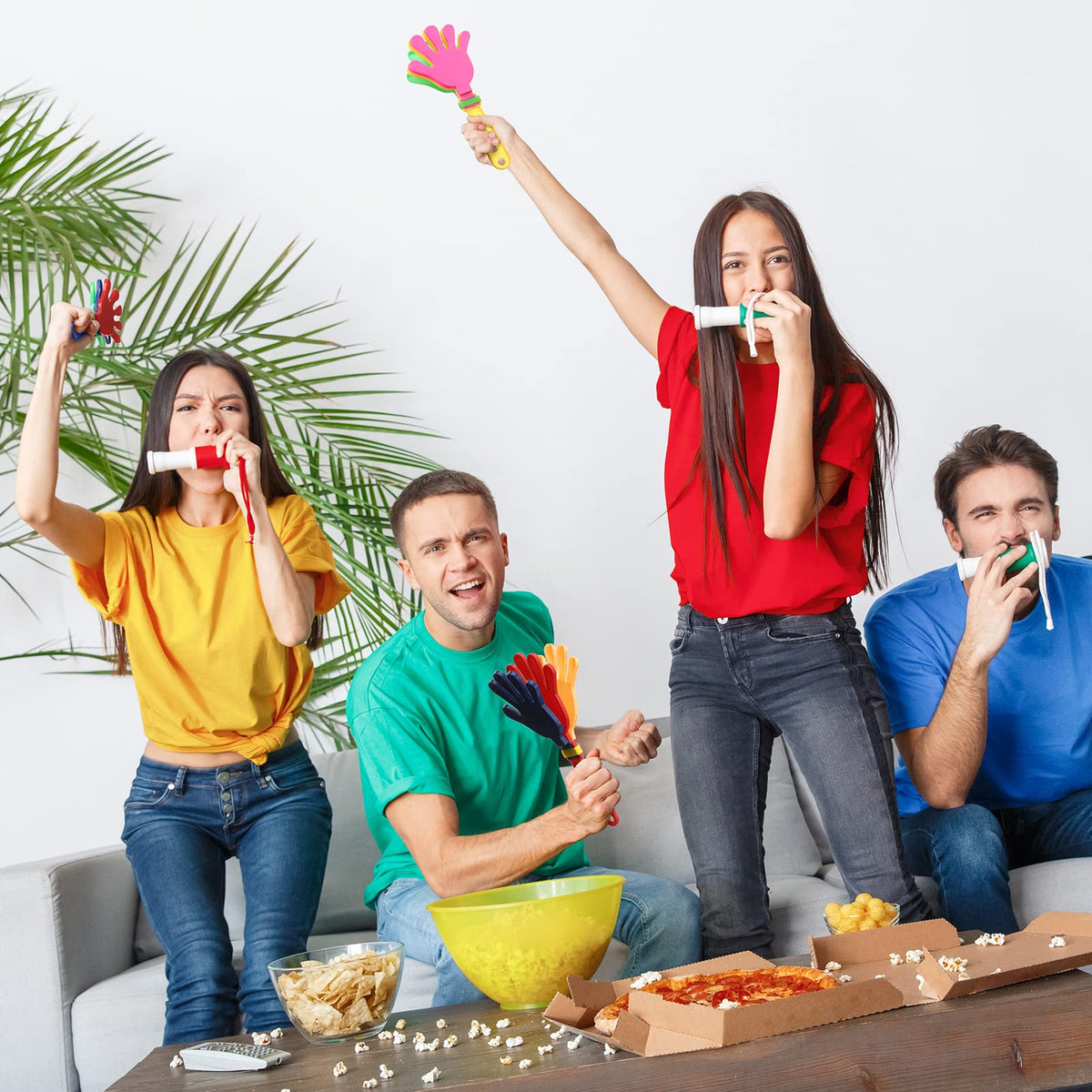 Yunsailing hand clapper with plastic handle for secure grip during celebrations