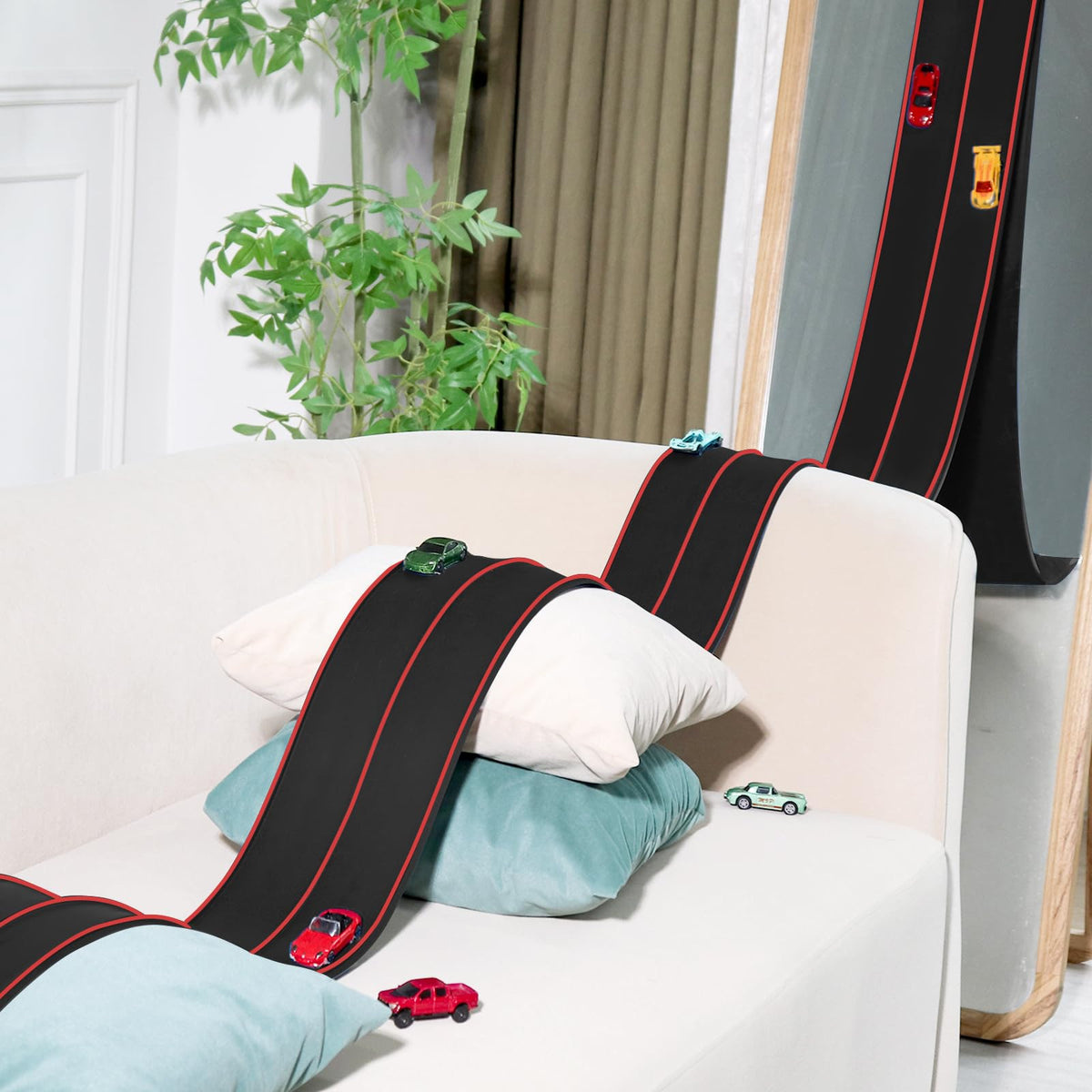 YUOIOYU indoor-outdoor setup adapts to spaces for creative play.