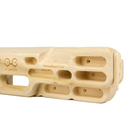 YY Vertical Verticalboard close-up wood grip highlighting skin-friendly texture.