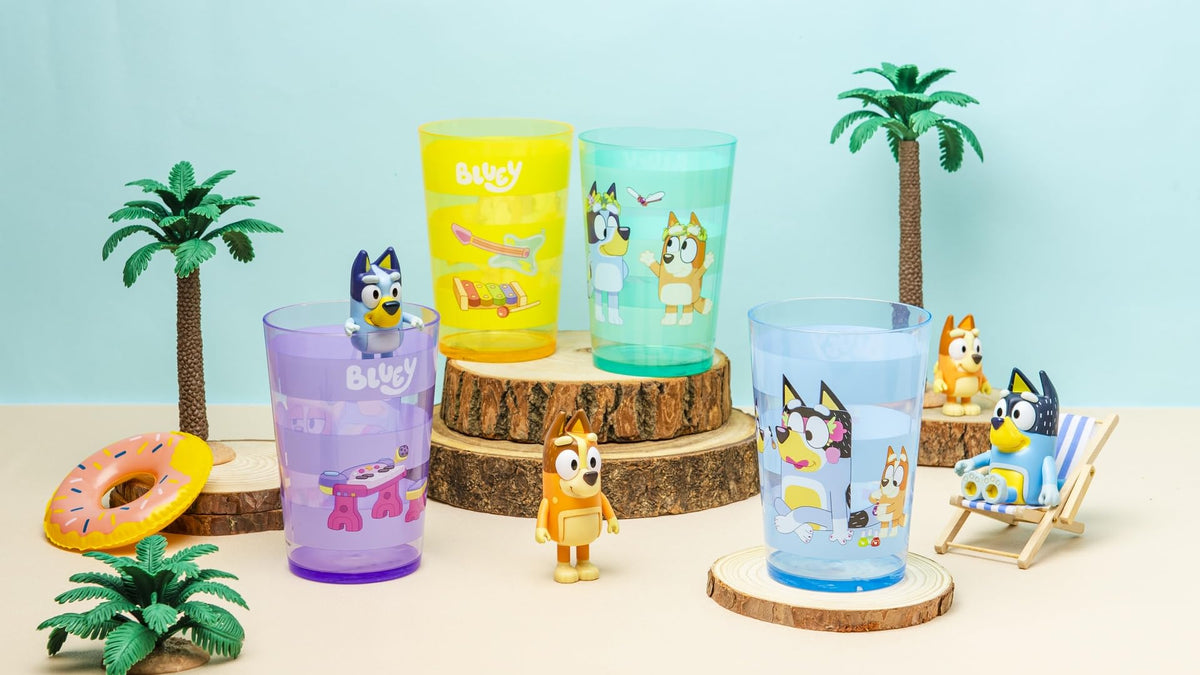 Zak Designs 14.5-ounce capacity tumbler ideal for kids' drinks.