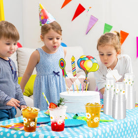 ZCPTZ baby shower cups brighten celebrations with cheerful daisy motifs.