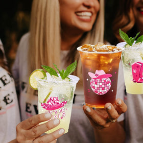 ZCPTZ disposable party cups provide easy cleanup for enjoyable moments with guests.