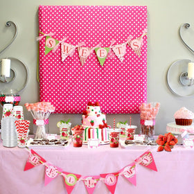 ZCPTZ strawberry-theme party setup showing coordinated cups