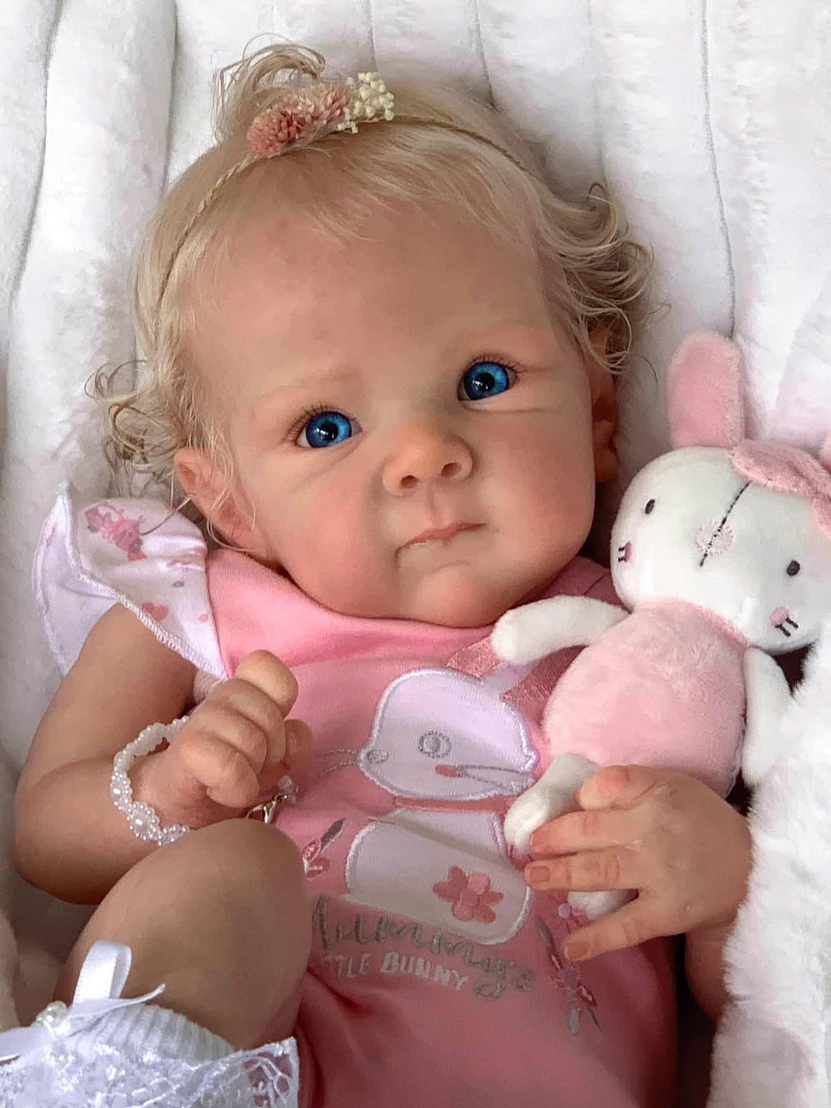 Zero Pam Reborn blue eyes detail for an authentic baby look