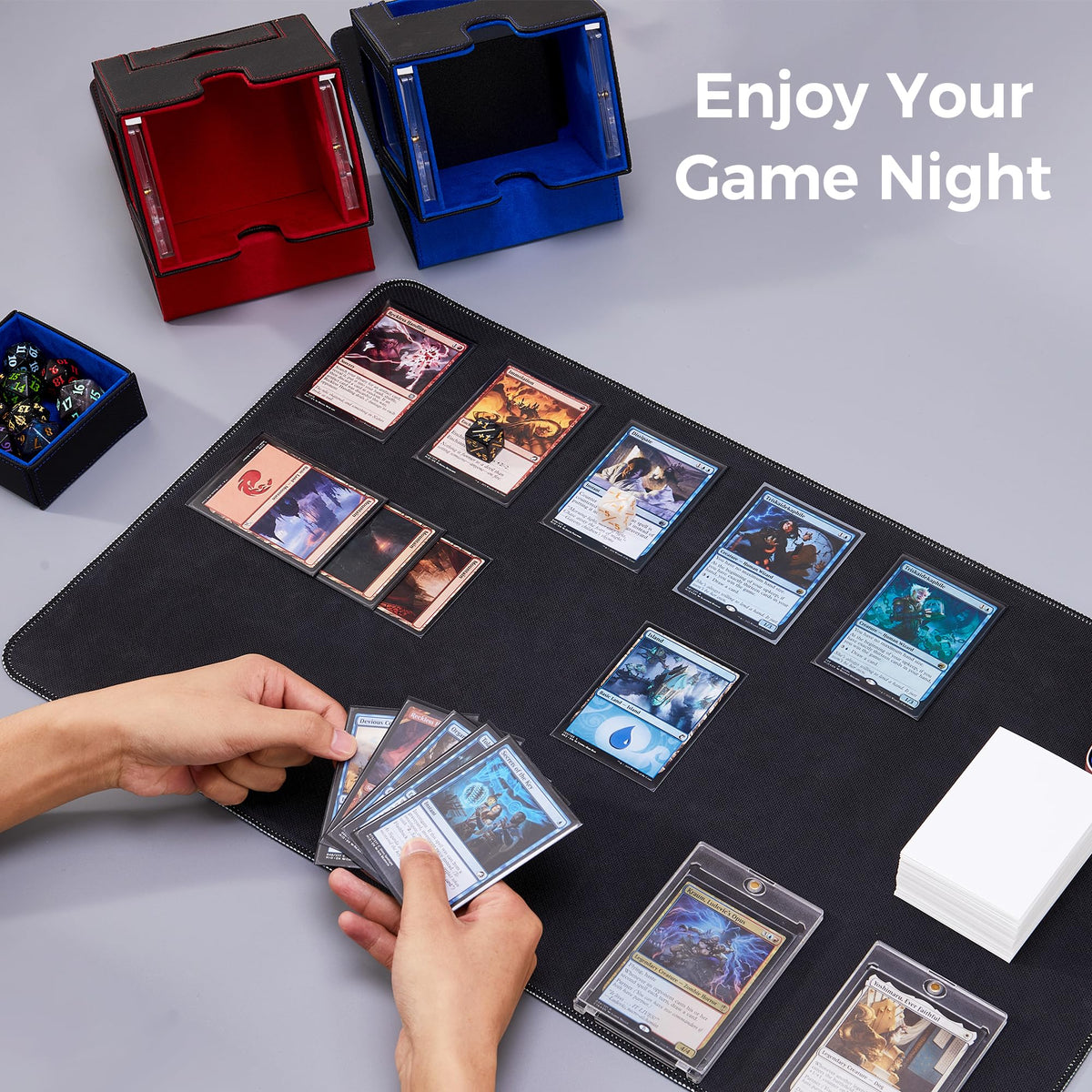 Zettokete MTG deck box interior in PU leather protects cards from scratches
