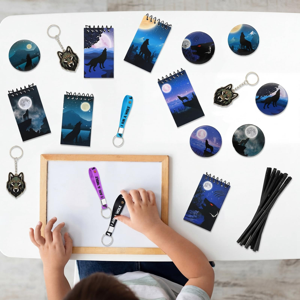 Zhanmai wolf party favors PVC keychains provide durable wolf-themed accents.