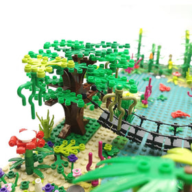 ZHX Rainforest bridge demonstrates secure connections for creative constructions.