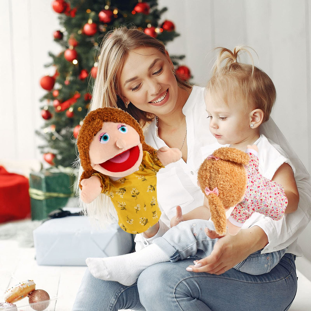 ZJoey family puppets closeup shows soft plush material and lifelike features for kids.