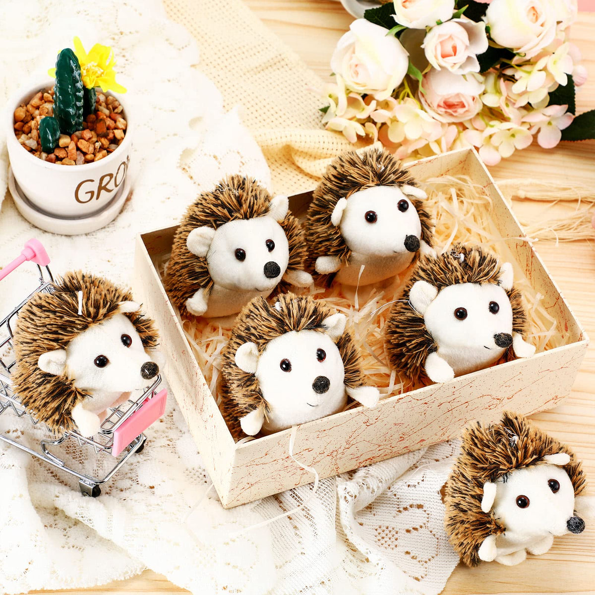 Zubebe hedgehog keychain pendant, portable party favor.