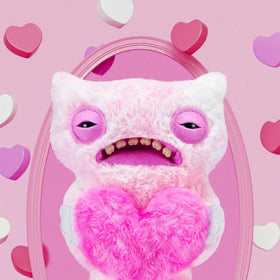 ZURU Love Fuggs S2 Pink snuggle pose, perfect for cozy evenings.